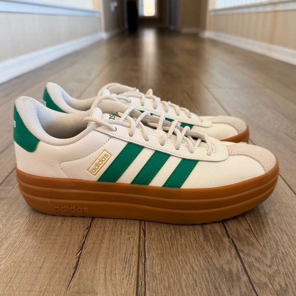Adidas Women’s White and Green Sneakers - Picture 2 of 7